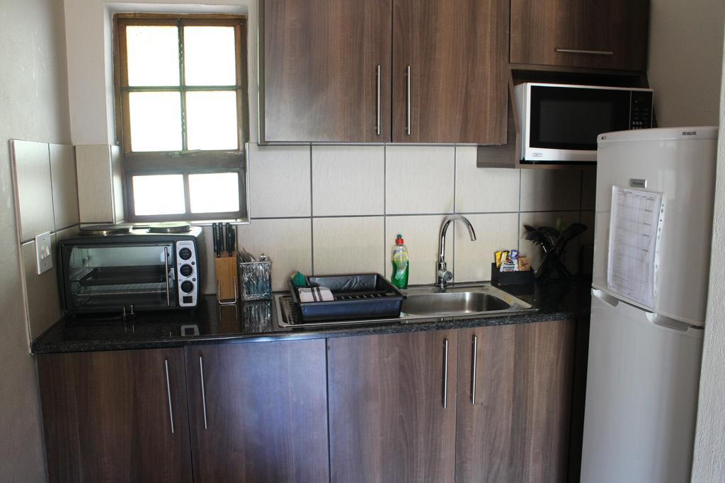 Cu Guest House Пхалаборва Экстерьер фото