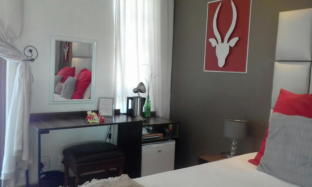 Cu Guest House Пхалаборва Экстерьер фото